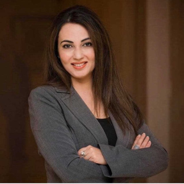 Kamila Husain