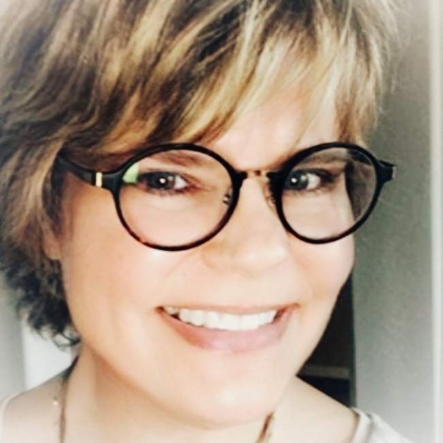 Annette Elton