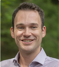 Dr. Felix Periard