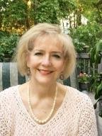 Donna M Davis