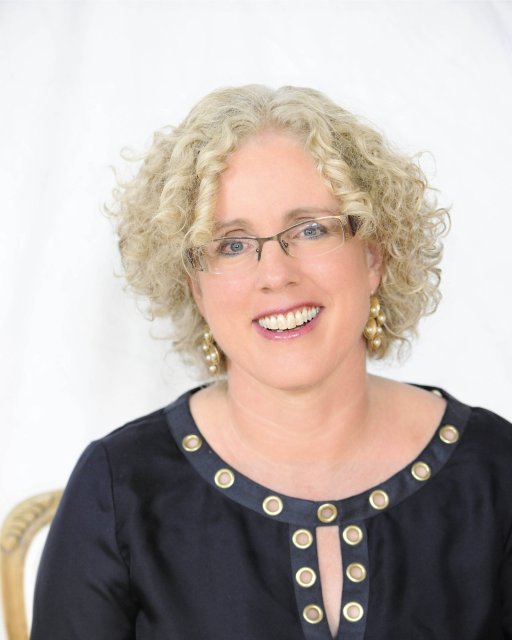 Anne Van Couvering